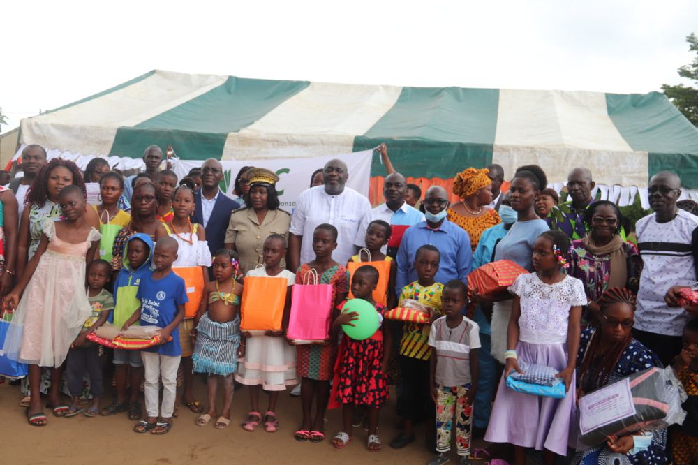 Des kits scolaires distribués pour promouvoir l’excellence à Adaou