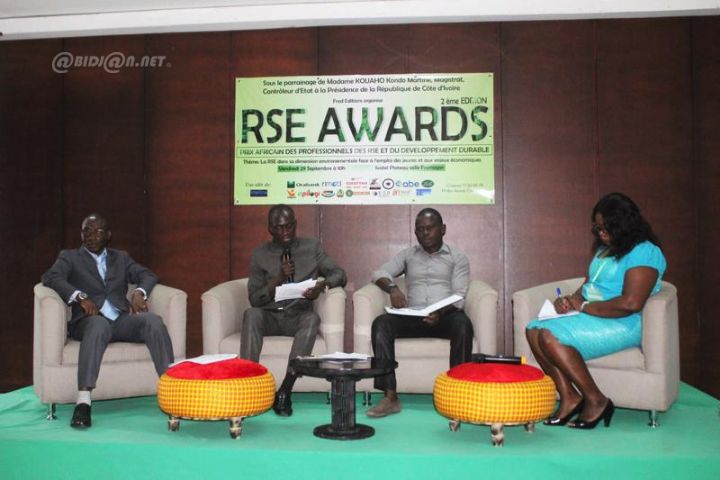 ‘’la RSE dans sa dimension environnementale face à l’emploi des jeunes et aux enjeux économiques’’ au centre de la La deuxième Édition des RSE AWARDS
