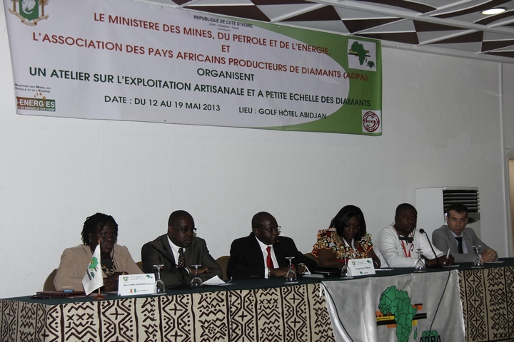 Exploitation artisanale et à petite échelle des diamants : les experts  africains échangent sur les meilleures pratiques