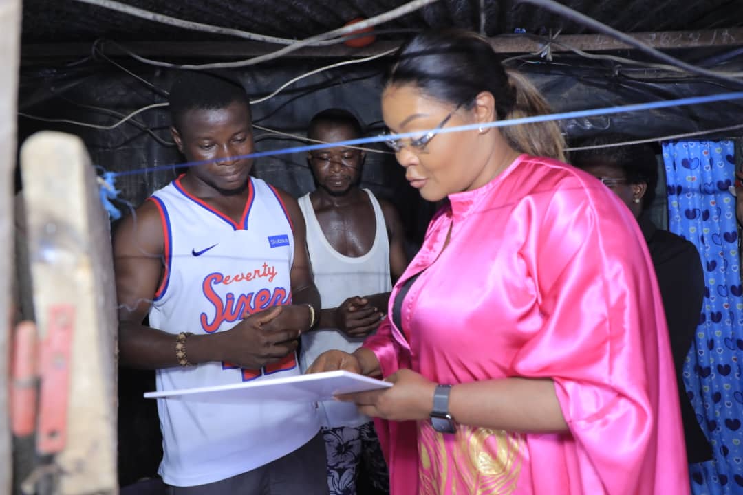 Dimanche de la solidarité : 500 familles défavorisées de Cocody reçoivent le soutien du gouvernement