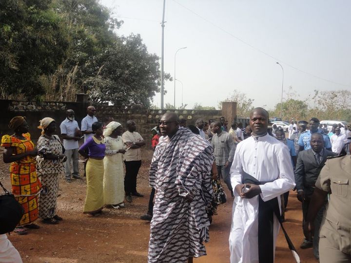 10 ans de la fondation du grand séminaire propédeutique de Katiola : Le Ministre Amichia prie avec les fidèles