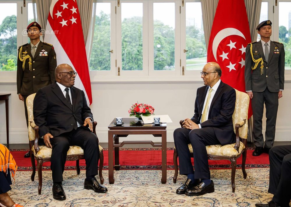 Diplomatie: l'ambassadeur ivoirien Désiré Wulfran Ipo présente ses lettres de créances au président singapourien