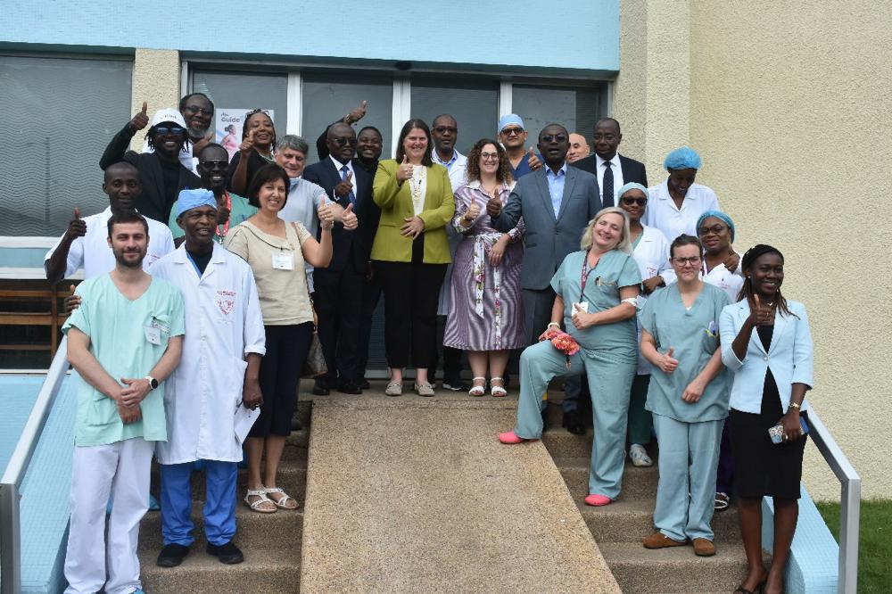 Diplomatie: l’Ambassadrice du Canada en Côte d’Ivoire en visite à l'Institut de Cardiologie d’Abidjan