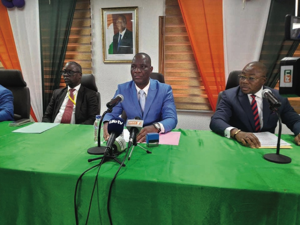 Direction générale des impôts: La Fédération des syndicats lève son mot d’ordre de grève