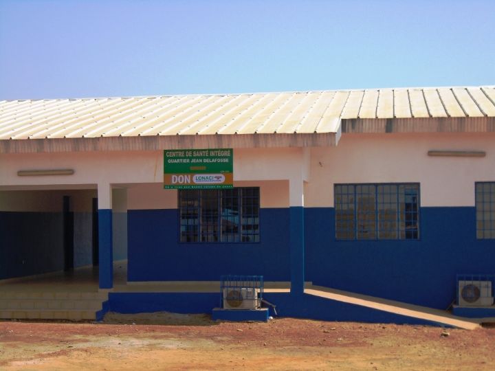 Korhogo/ Don d’un centre de santé: Le ministre d’Etat Amadou Gon exhorte les populations à éviter les accouchements à domicile