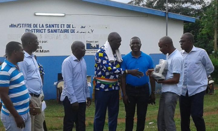 Facobly / Sous-préfecture de Tieni-Seably : le centre de santé reçoit 2 millions CFA en matériel médical et de bureau
