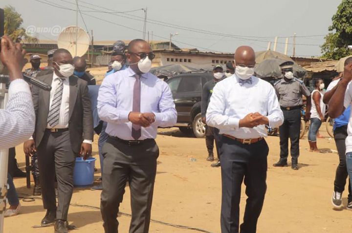 Lutte contre le Covid-19 : les étudiants de la cité universitaire des 220 logements reçoivent du soutien