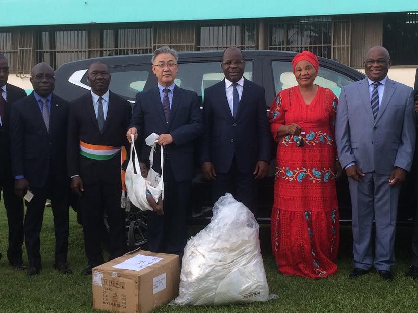 Don de 1500 pèse-bébés de la Corée du Sud pour améliorer le système de santé