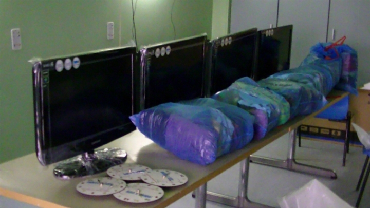 Remise de dons de l’ONG RELIEVE & CARE à l’Unité de Néphrologie Pédiatrique – CHU de Yopougon