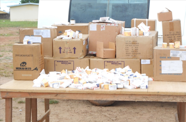 Santé: 2 tonnes de médicaments du Roi Mohammed VI à la Côte d’Ivoire