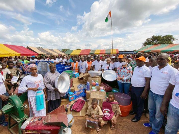 En tournée dans la région de la Nawa : Laure Donwahi s’imprègne de la cohésion au sein des différentes communautés