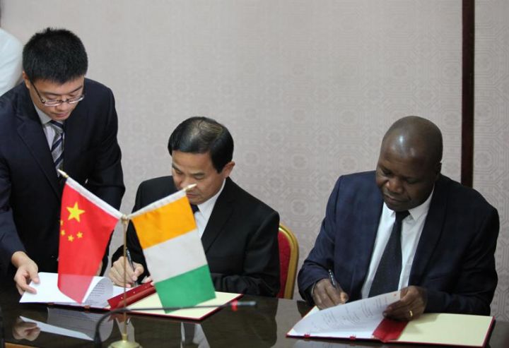 Côte d’Ivoire: un financement chinois de 819 millions de USD pour le développement du réseau électrique
