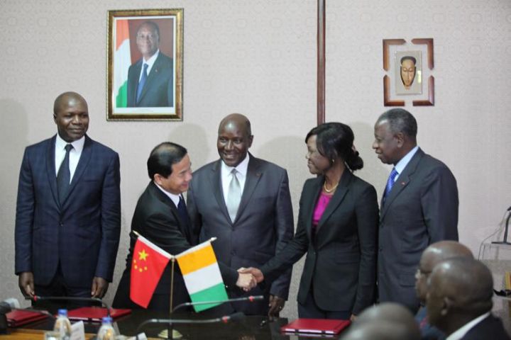 427 milliards FCFA de la Chine à la Côte d ’ Ivoire pour réhabiliter le réseau électrique