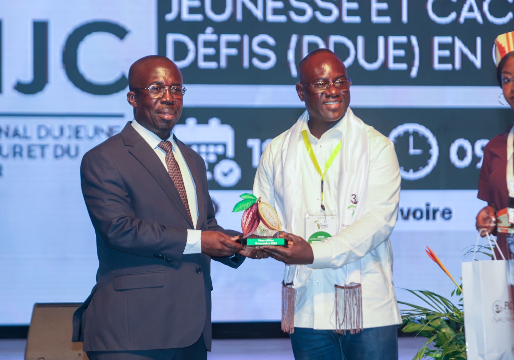  Durabilité du cacao : le gouvernement encourage les jeunes à être les pionniers de la réinvention de la filière cacaoyère