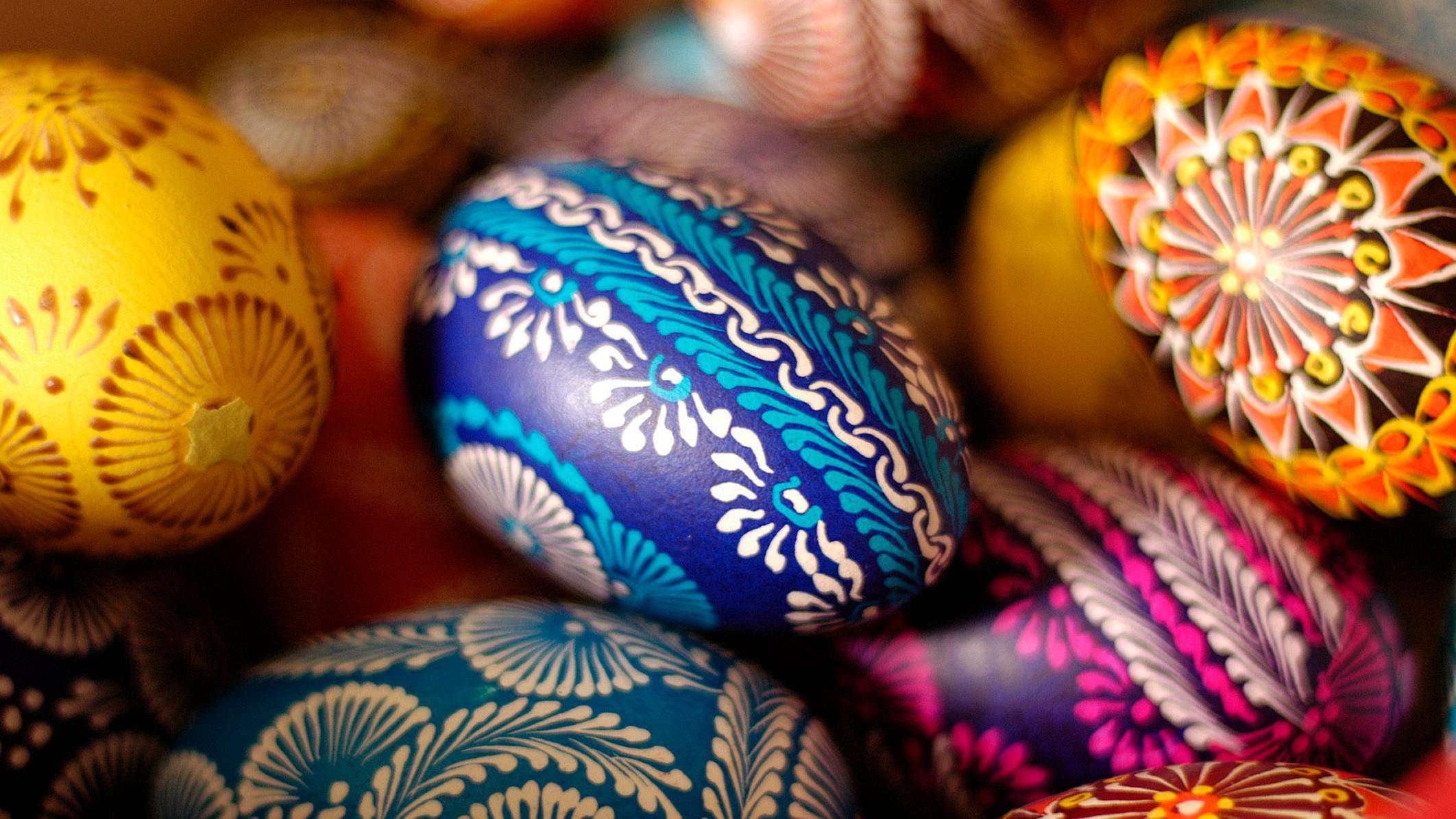 Pâques : pourquoi les œufs et les lapins sont-ils des symboles de la fête ?