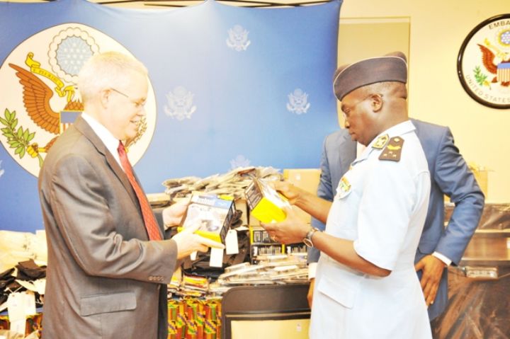 Sécurité: les Etats-Unis renforcent les capacités opérationnelles de la police ivoirienne