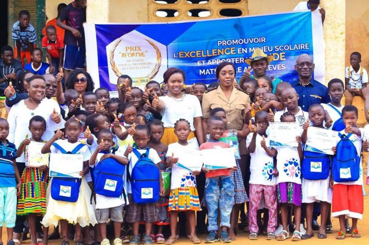 Une association récompense les meilleurs élèves d’un village de Dabou