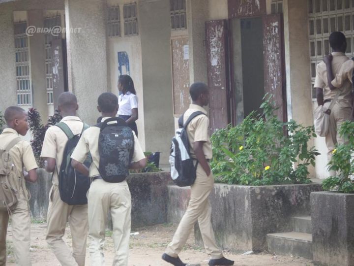 Vers le paiement des bourses des élèves par trimestre