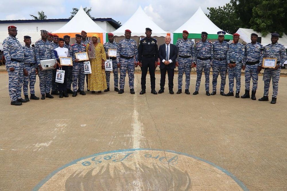 École de gendarmerie d’Abidjan, Année académique 2024-2025 : Le Col-major Camara Kinanya félicite et récompense ses hommes d’élite