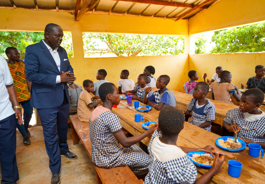 Éducation : le PSGouv visite la cantine scolaire de l'EPP Katanra (Boundiali) en vue d'une amélioration qualitative au profit des 165 rationnaires