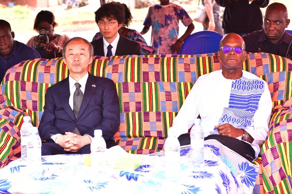 Education pour tous : le Ministre Zoro Epiphane Ballo célèbre l’excellence à Kouetinfla