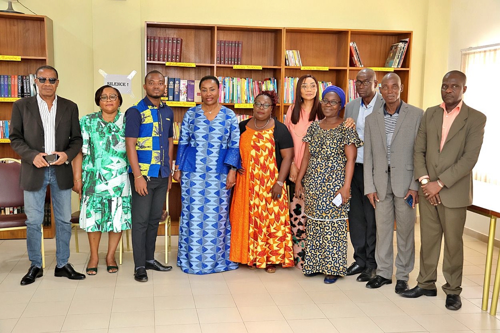 Éducation: une bibliothèque inaugurée à Abidjan en hommage à feu Jean-Felicien Banny, le fils de l'ex-Premier ministre ivoirien