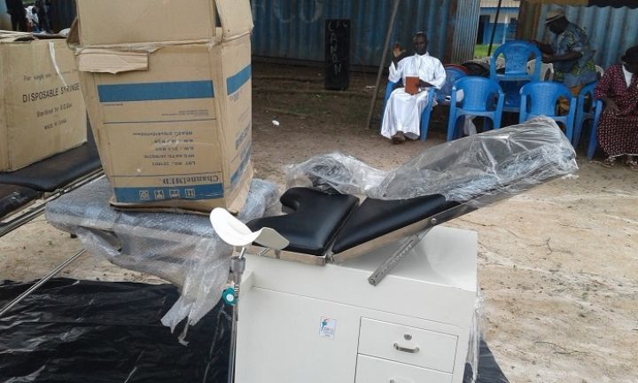Du matériel médical offert a l’hôpital général de Lakota