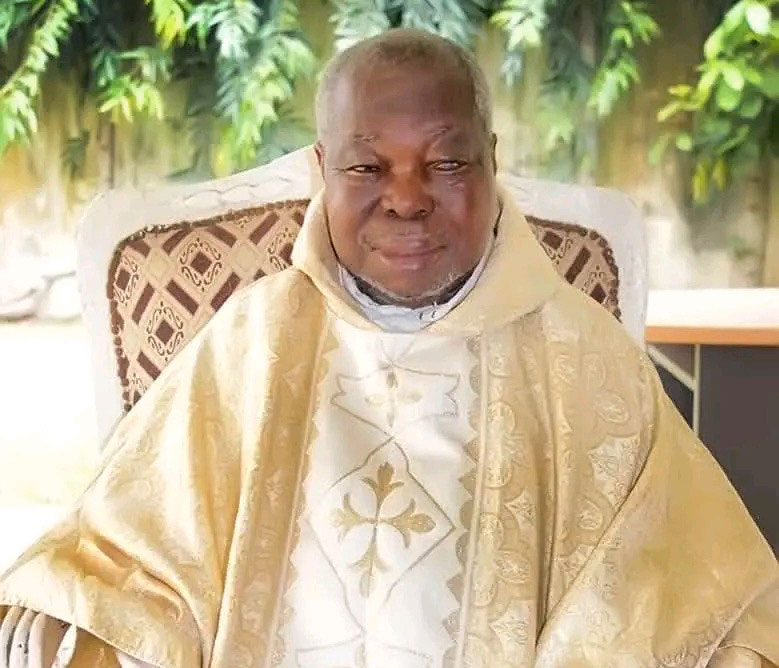 Église catholique : Décès du père Siméon Atsin Niango