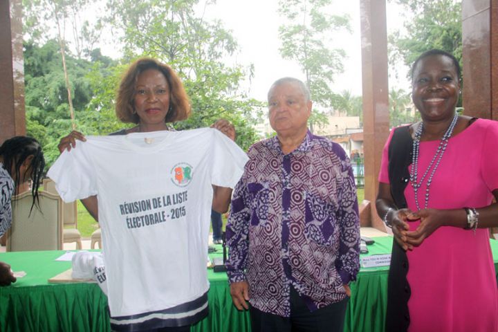 Opération de révision de la liste électorale: 2000 centres fixes et 500 centres mobiles couvrent le pays