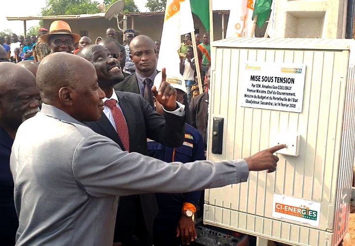 Sassandra : 1000 habitants de Gbadjeboue ont désormais de l`électricité