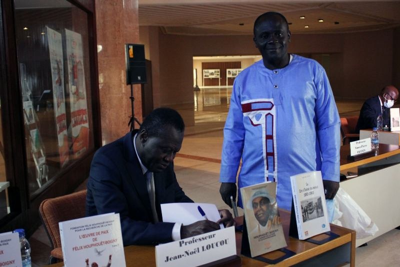 En marge du 116ème anniversaire de naissance de Félix Houphouët-Boigny,  06 nouveaux ouvrages ont été dédicacés