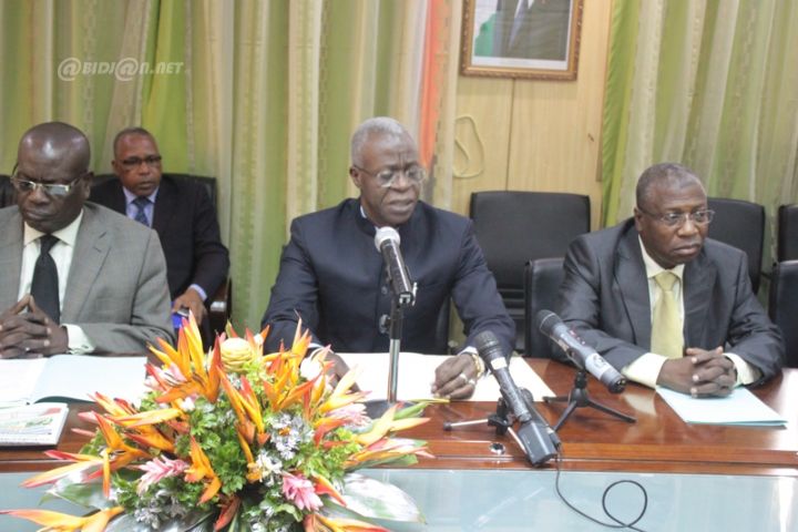 Côte d’Ivoire / Un déficit de 3 899 professeurs constaté dans les établissements secondaires