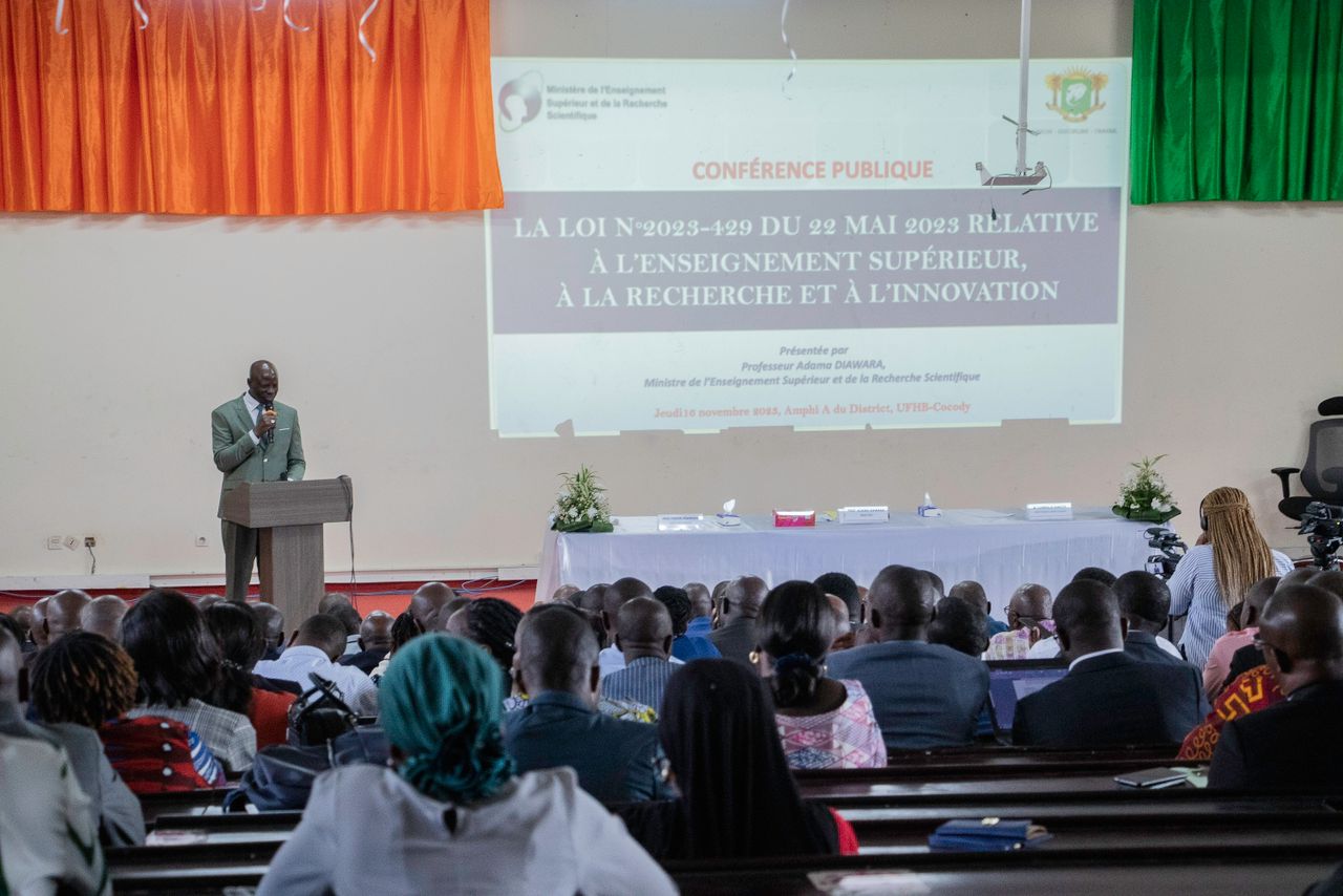 Enseignement supérieur public et privé : deux ans pour se conformer à la nouvelle loi, selon le ministre Adama Diawara