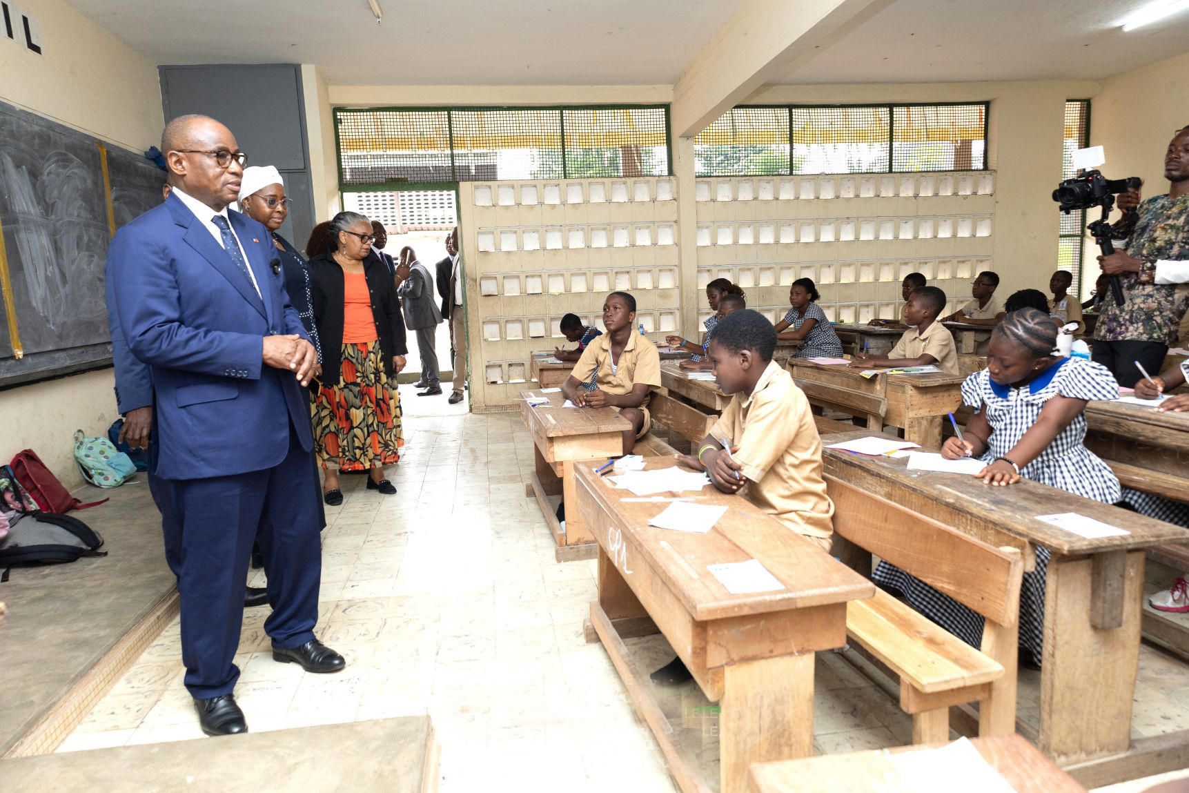 Entrée en 6ème 2026 : le ministre N'Guessan koffi lance officiellement les épreuves écrites à Yopougon Port-Bouët 2 pour 609 384 candidats