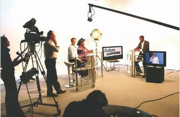 Média : Ephrem Youkpo s’offre 20  chaînes de Télévisions  Africaines.