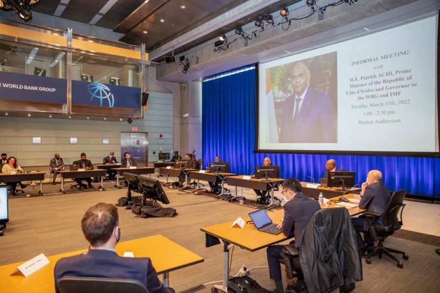 Le Premier ministre Patrick Achi présente le programme