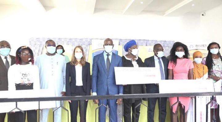 Côte d’Ivoire: 22 étudiantes en Sciences, Technologies, Ingénierie et Mathématiques des Universités Publiques distinguées pour leur mérite