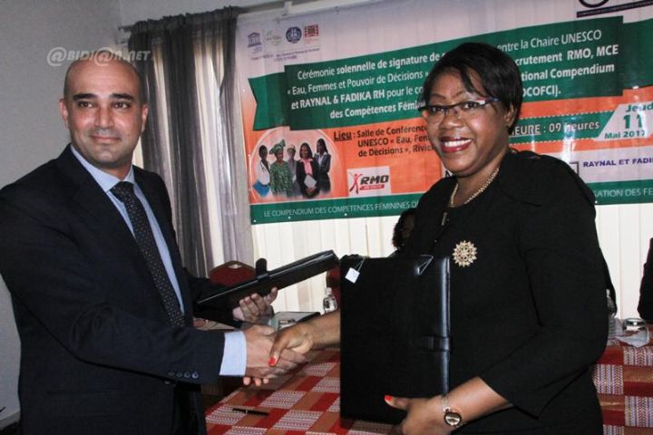 Signature de convention entre le COCOFCI et les Cabinets de recrutement dans le cadre de la Promotion de la Base de données du Compendium