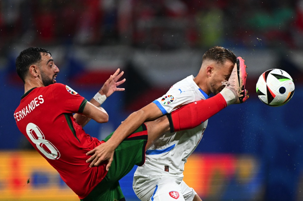 Euro-2024: le Portugal s'impose in extremis, la France s'inquiète pour Mbappé