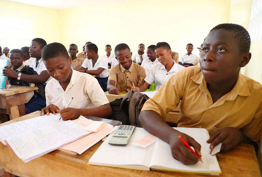 Examens à grand tirage session 2023 : 1 597 045 candidats dont 782 862 filles et 814 183 garçons convoqués