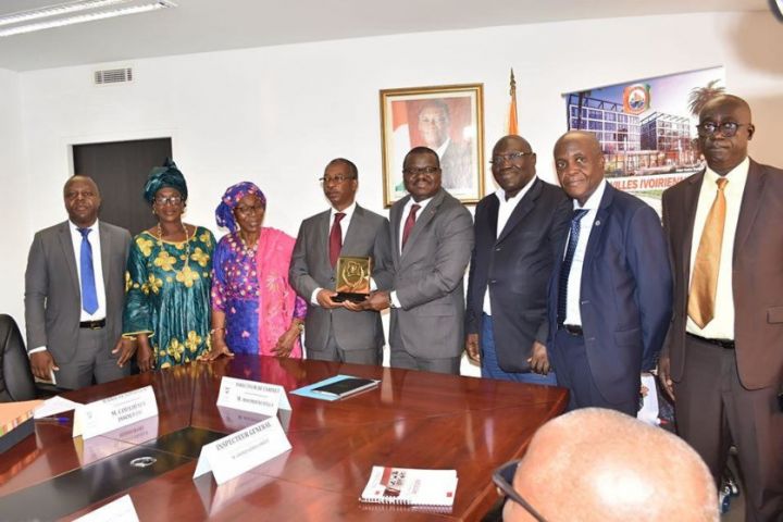 La commune de Yopougon reçoit le 2e prix national d’excellence 2019 contre le désordre urbain