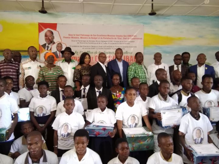 Célébration de la 1ère édition de la Journée d’excellence Amadou Gon Coulibaly : Les meilleurs élèves et artisans des PME primés