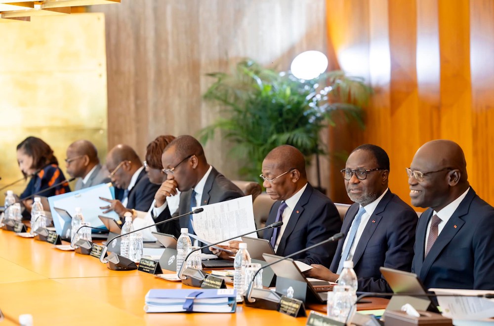 Exploitation du service public de transport collectif de personnes à Abidjan et à l’intérieur du pays : l’État approuve l’avenant modifiant la convention de concession avec la SOTRA