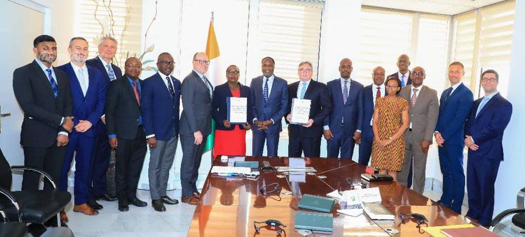 Exploration pétrolière: la Côte d’Ivoire signe 5 contrats de partage de production avec l’Américain Murphy