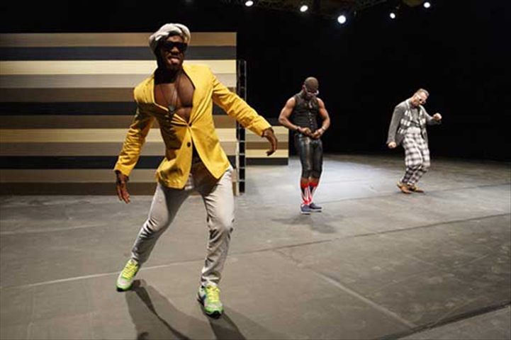 Théâtre : la crise ivoirienne en coupé-décalé