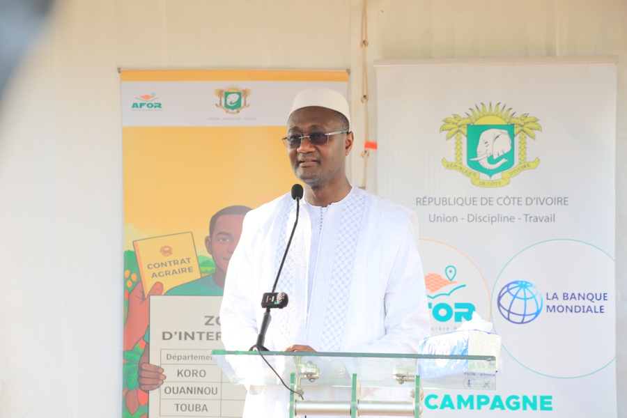 Foncier rural : le ministre Moussa Sanogo engage les populations de Ouaninou à saisir l'opportunité du PRESFOR pour sécuriser leurs terres