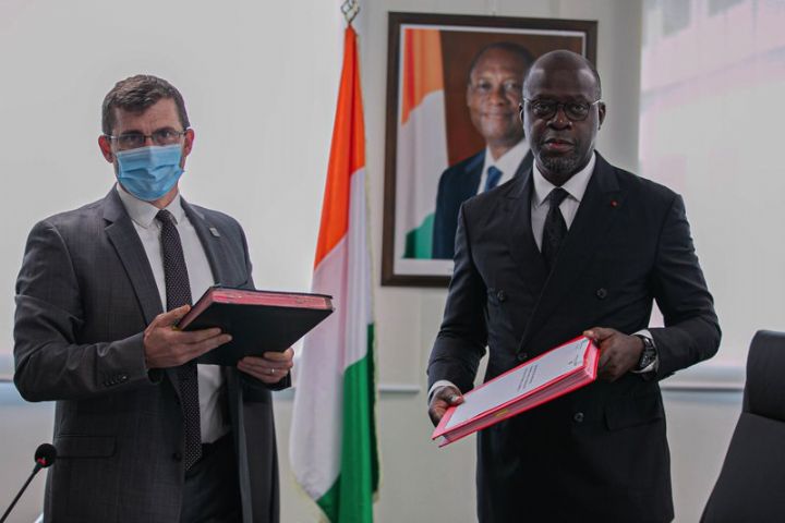 Un groupe agroalimentaire octroie plus de 1,5 milliard Fcfa pour la restauration du couvert forestier ivoirien