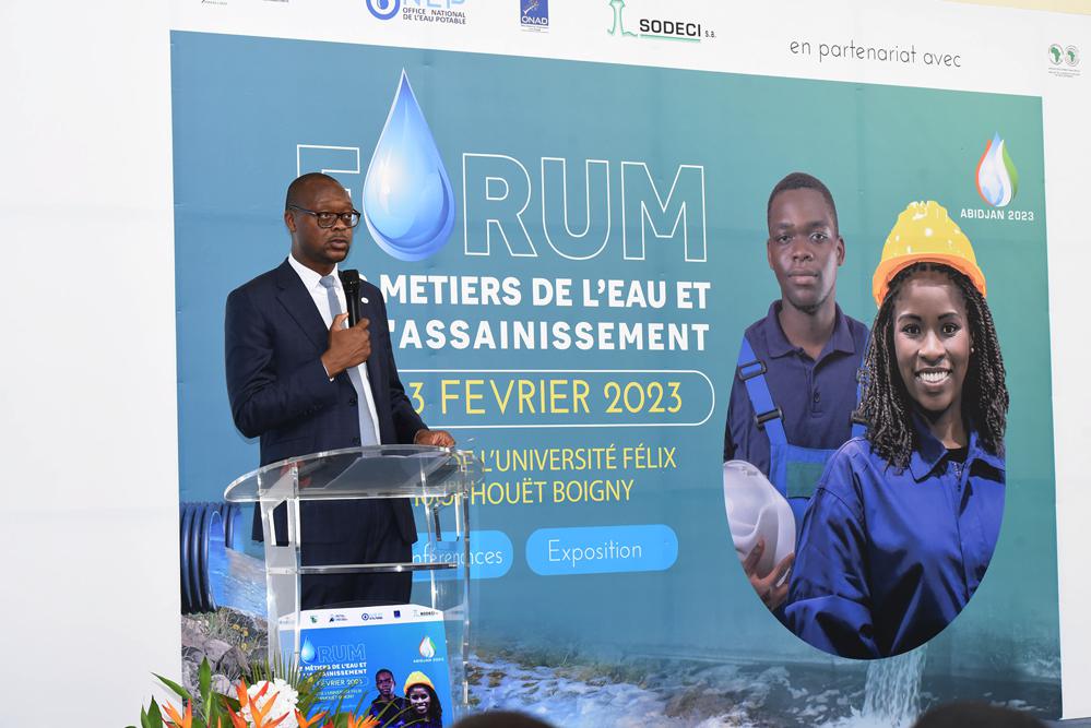 Forum sur les métiers de l’eau et de l’Assainissement : Les opportunités liées aux métiers bleus présentées à des étudiants