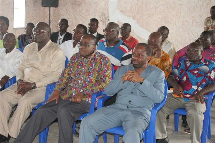 Elections : l’opposition ivoirienne réclame un « consensus » autour de la CEI