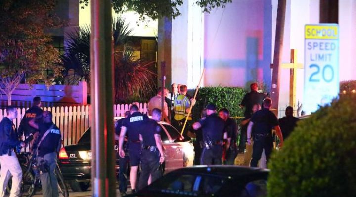 Etats-Unis: fusillade meurtrière dans une église noire de Charleston